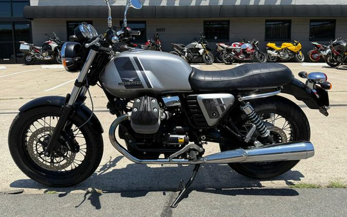 2015 Moto Guzzi V7 Special