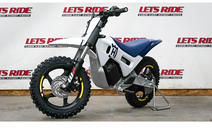 2025 Husqvarna Motorcycles EE 2