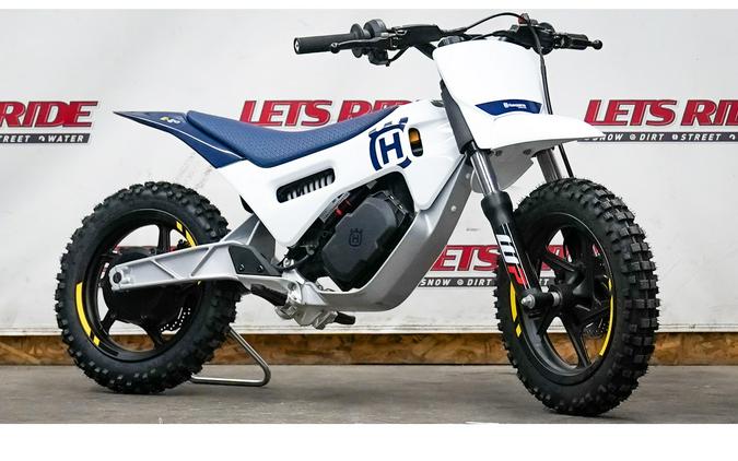 2025 Husqvarna Motorcycles EE 2