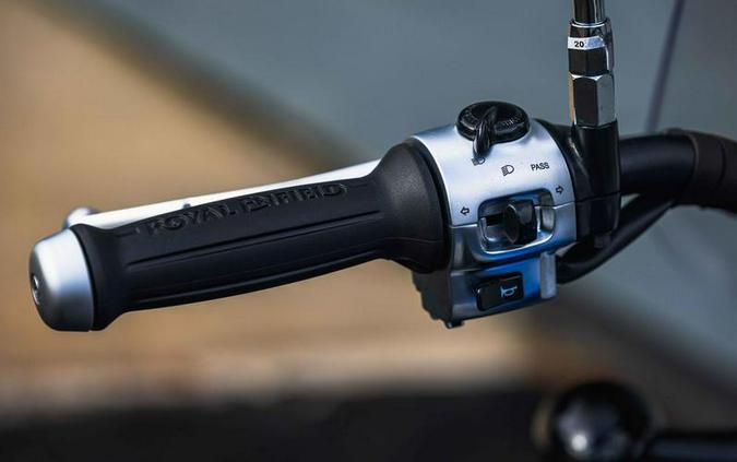 2024 Royal Enfield Super Meteor 650 Astral Blue