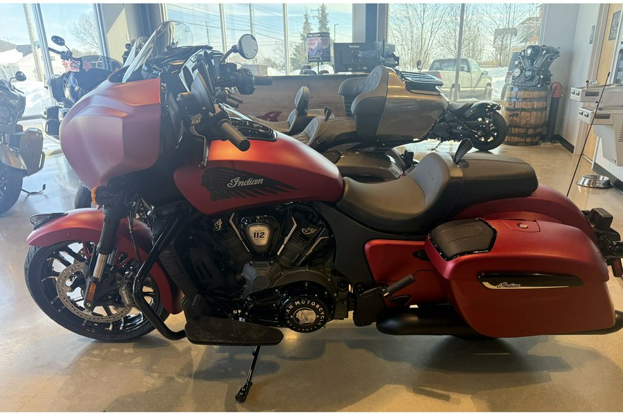 2026 CHIEFTAIN POWERPLUS DARK HORSE + 112 & AUDIO PACKAGE - Indian Motorcycle
