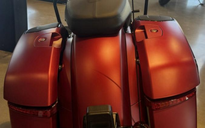 2026 Indian CHIEFTAIN DARK HORSE + 112 & AUDIO -OUT THE DOOR!