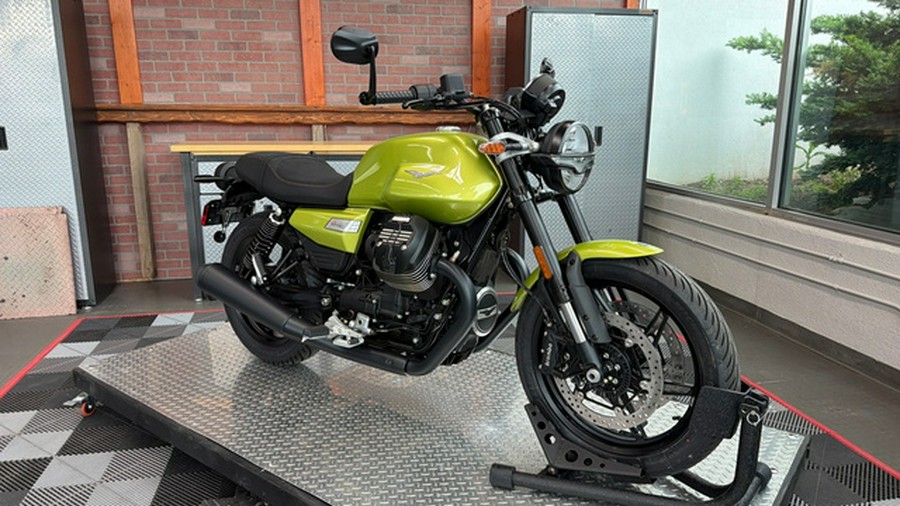 2026 Moto Guzzi V7 Sport