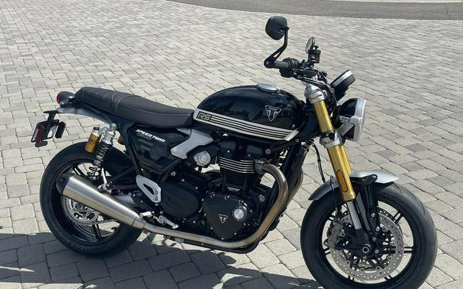 2025 Triumph Speed Twin 1200 RS Sapphire Black