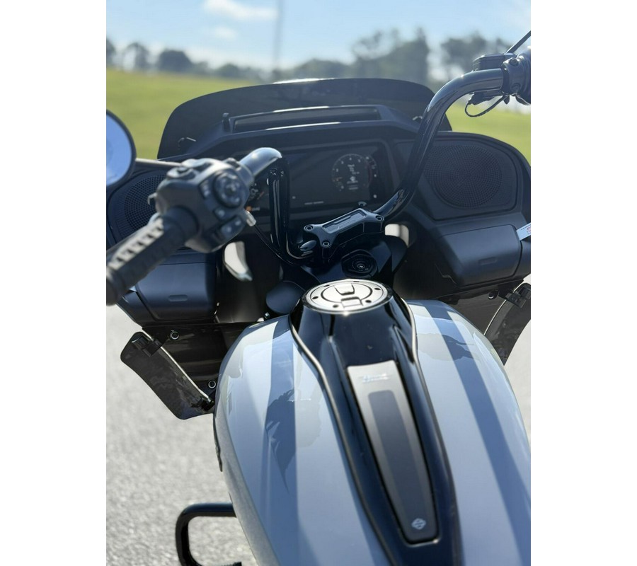 FLTRX 2026 Road Glide®