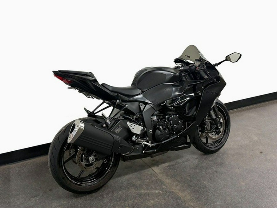 2024 Kawasaki Ninja ZX-6R Metallic Flat Spark Black/Ebony