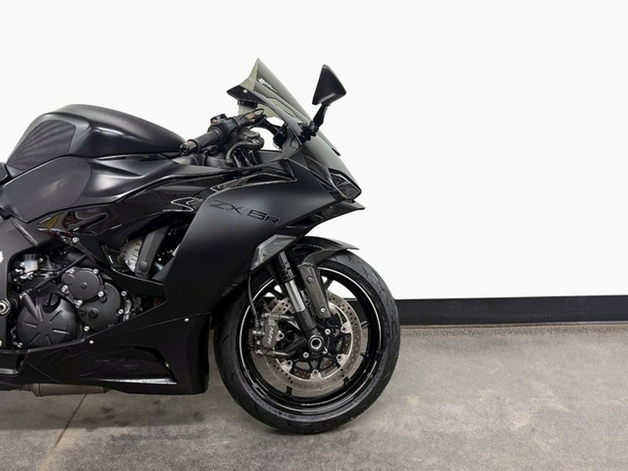 2024 Kawasaki Ninja ZX-6R Metallic Flat Spark Black/Ebony