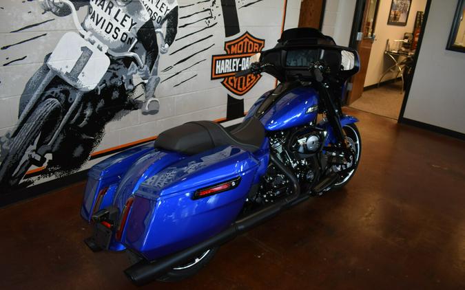 2024 Harley-Davidson Street Glide® Blue Burst