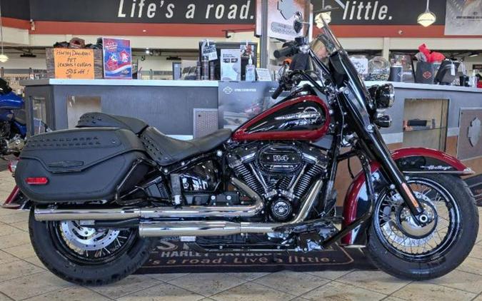 2020 Harley-Davidson® FLHCS - Heritage Classic 114