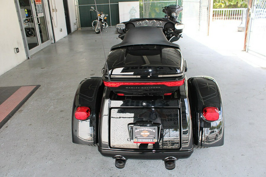 New 2025 Harley-Davidson Tri Glide Ultra FLHTCUTG Trike For Sale In Miami, Florida