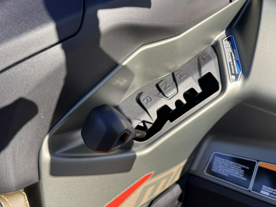 2026 Can-Am Outlander X Mr 1000R Loft Green Satin