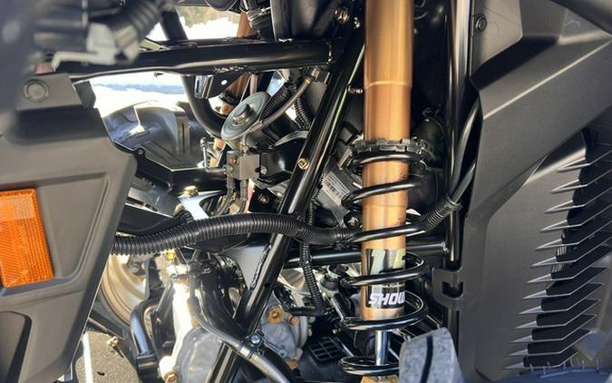 2026 Can-Am Outlander X Mr 1000R Loft Green Satin