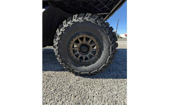 2025 Can-Am Defender MAX XT HD9 w/ Extras! - CASH PRICE w/ Rebate - 8SSG