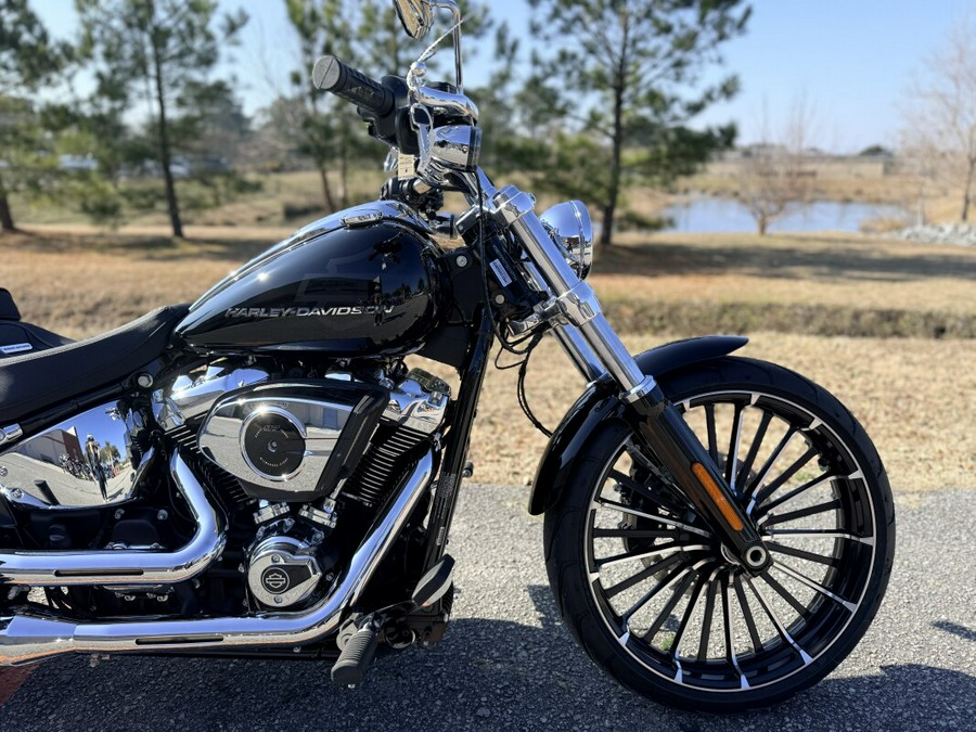 2026 Harley-Davidson® FXBR Breakout®