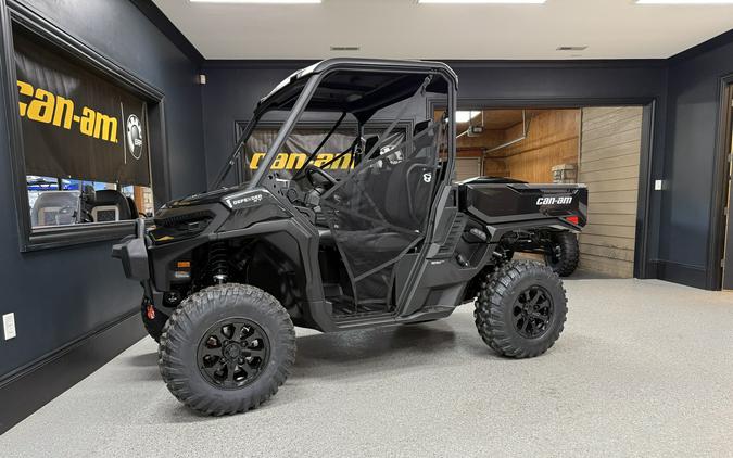 2026 Can-Am Defender XT HD11 with 10.25 in. touchscreen display