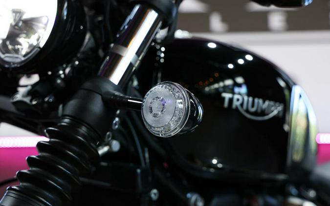 2023 Triumph Bonneville Bobber