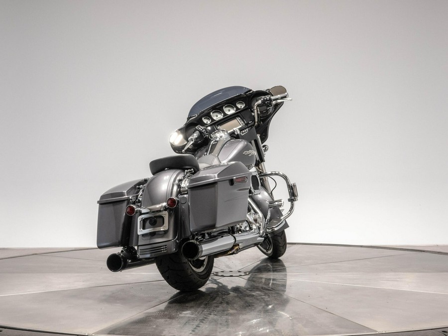 2014 HARLEY-DAVIDSON FLHXS STREET GLIDE SPECIAL in Charcoal Pearl