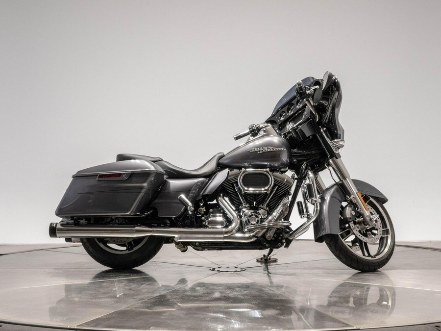 2014 HARLEY-DAVIDSON FLHXS STREET GLIDE SPECIAL in Charcoal Pearl