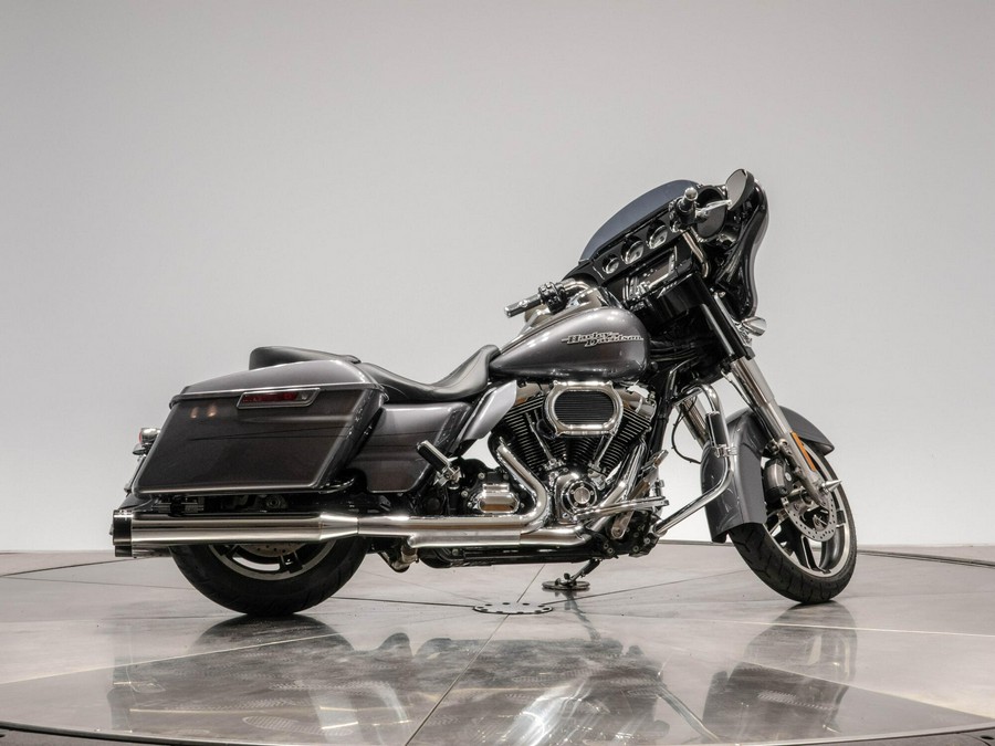 2014 HARLEY-DAVIDSON FLHXS STREET GLIDE SPECIAL in Charcoal Pearl