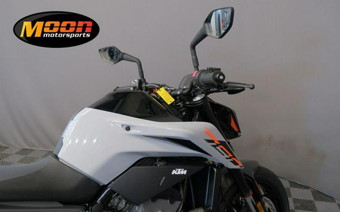 2023 KTM 790 Duke