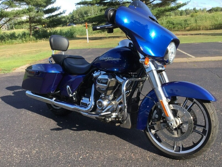 2017 Harley-Davidson® Street Glide® Superior Blue