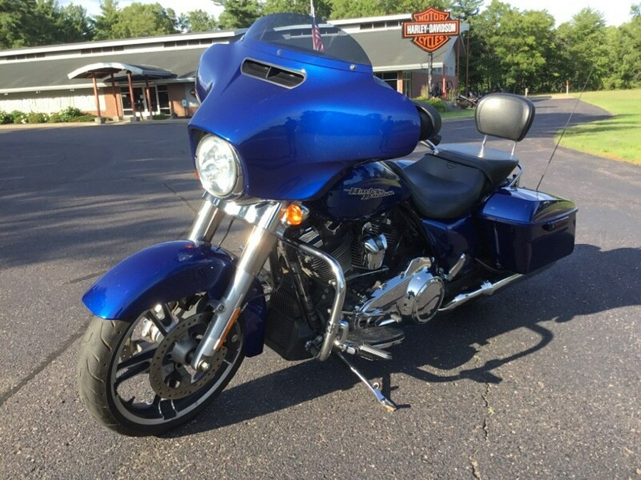 2017 Harley-Davidson® Street Glide® Superior Blue