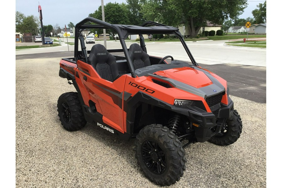 2024 Polaris Industries GENERAL® 1000 Premium - VOLCANIC ORANGE