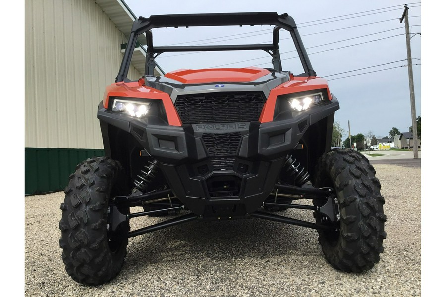 2024 Polaris Industries GENERAL® 1000 Premium - VOLCANIC ORANGE