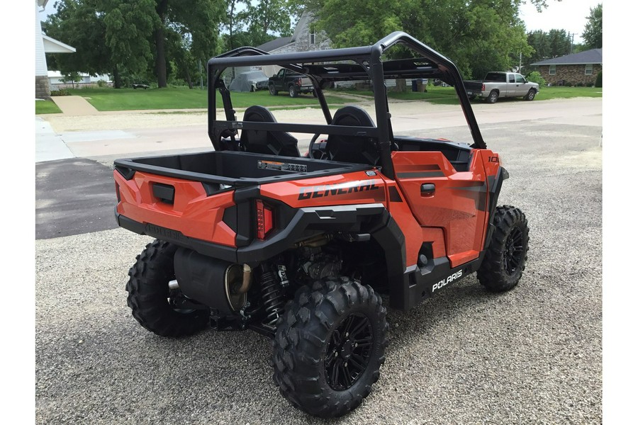 2024 Polaris Industries GENERAL® 1000 Premium - VOLCANIC ORANGE