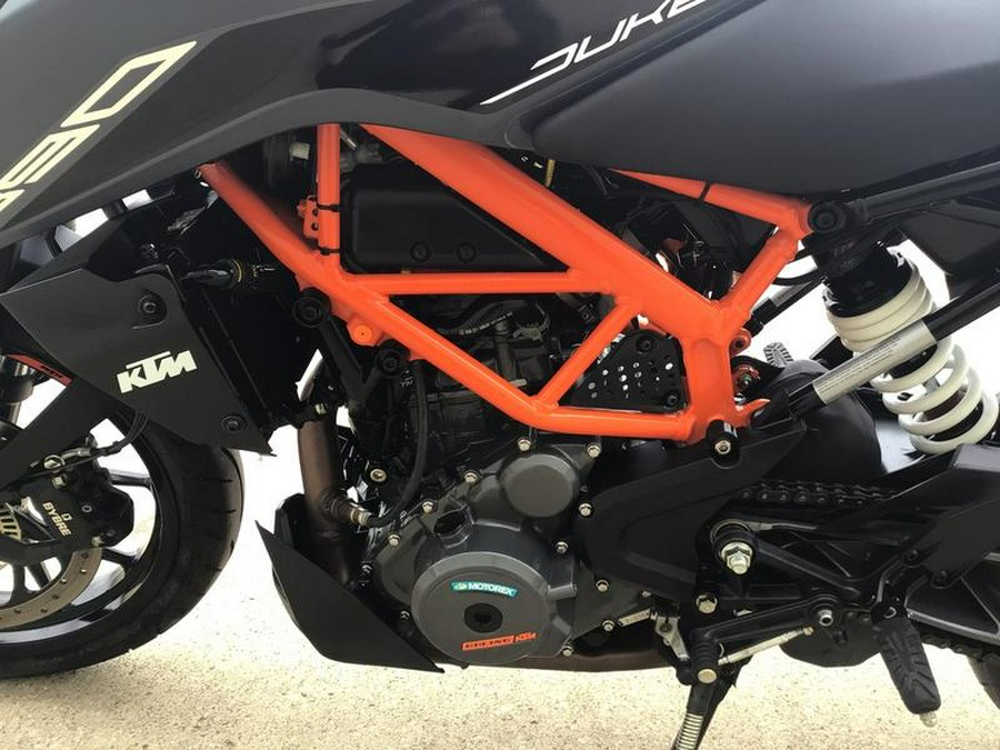 2023 KTM 390 Duke