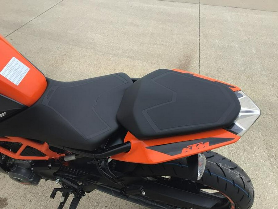 2023 KTM 390 Duke