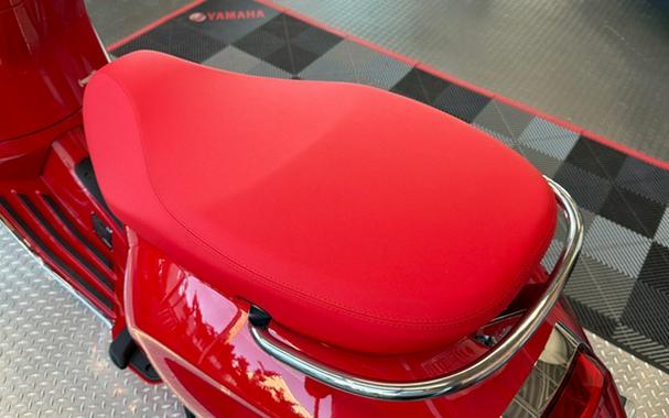2026 Vespa Primavera 150 Red