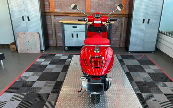 2026 Vespa Primavera 150 Red