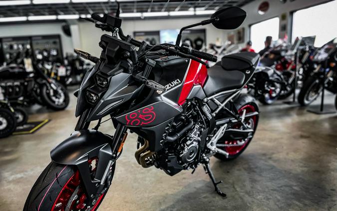 2026 SUZUKI GSX-8S