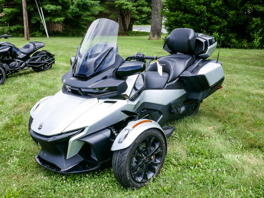 2023 Can-Am Spyder RT Limited Dark Wheels