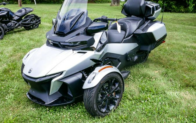 2023 Can-Am Spyder RT Limited Dark Wheels