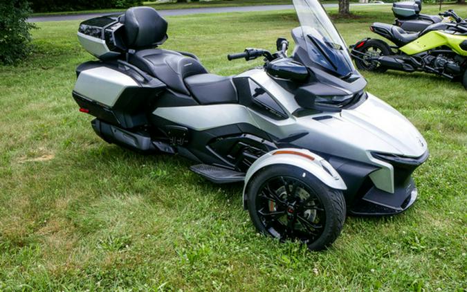 2023 Can-Am Spyder RT Limited Dark Wheels