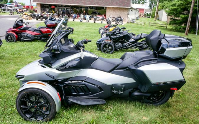 2023 Can-Am Spyder RT Limited Dark Wheels