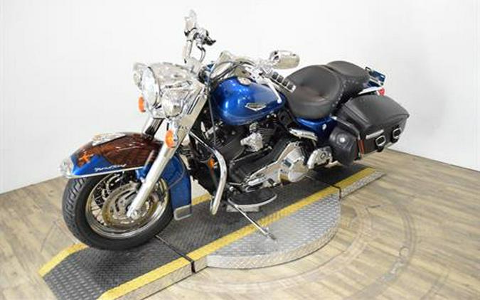 2005 Harley-Davidson FLHRCI Road King® Classic