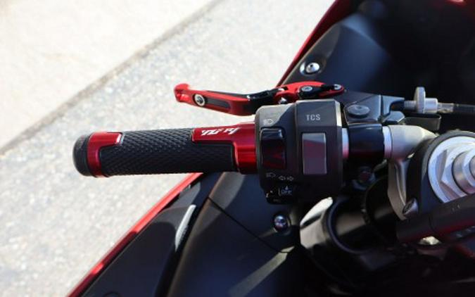 2014 Yamaha YZF-R1
