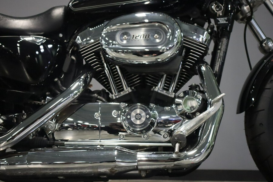 2017 Harley-Davidson 1200 Custom