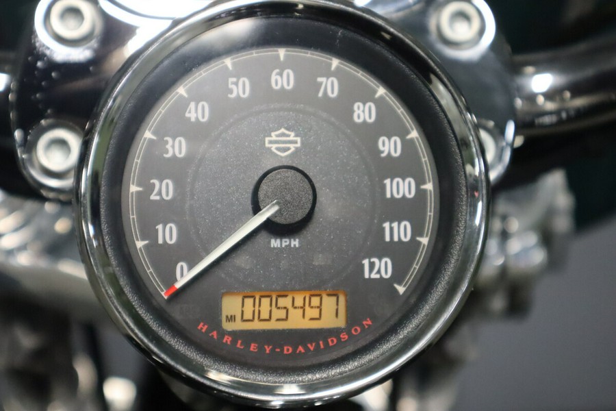 2017 Harley-Davidson 1200 Custom