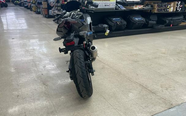 2025 Kawasaki Ninja® 500