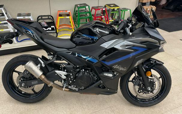 2025 Kawasaki Ninja® 500