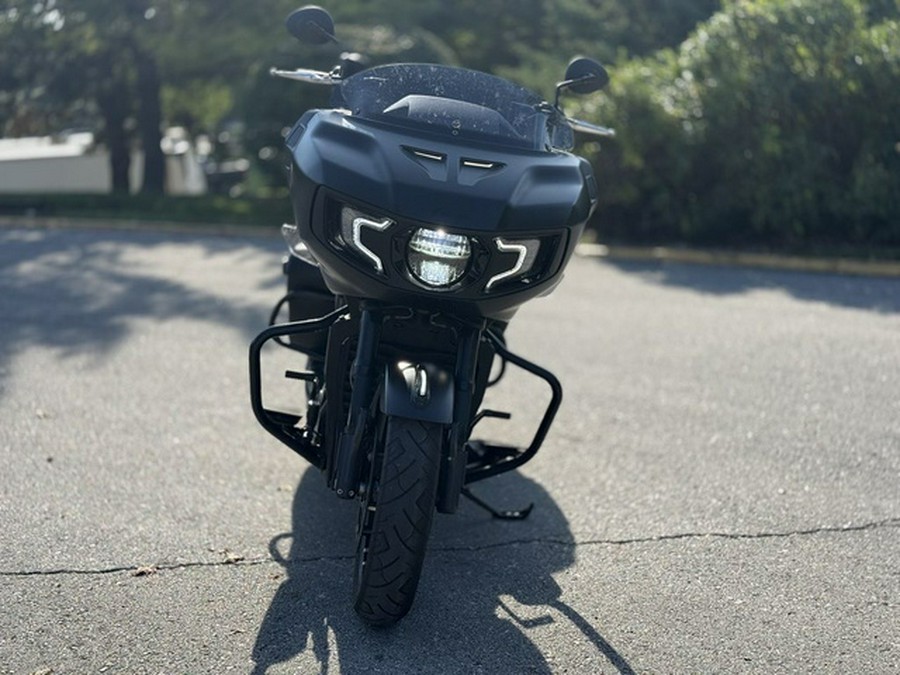 2023 Indian Challenger Dark Horse Black Smoke