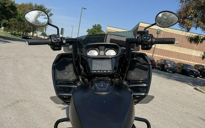 2023 Indian Challenger Dark Horse Black Smoke