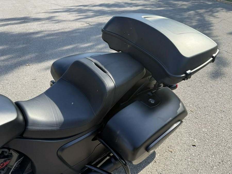 2023 Indian Challenger Dark Horse Black Smoke