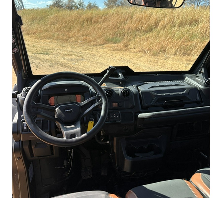 2023 Can-Am Defender MAX Limited HD10