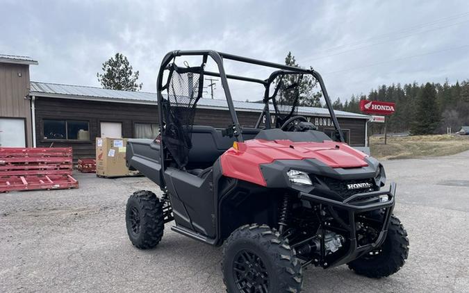 2026 Honda Pioneer 700 Deluxe