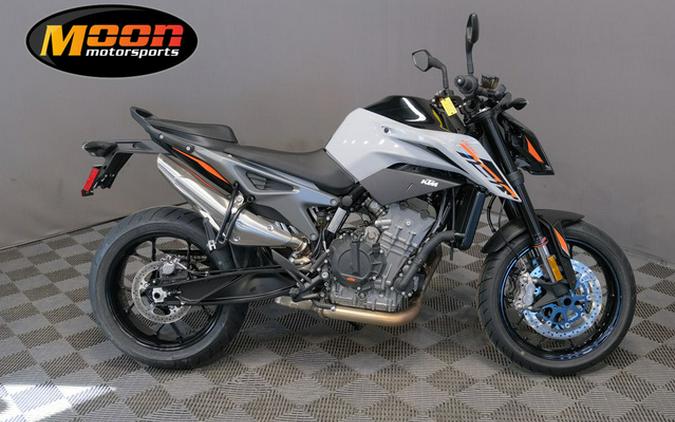 2023 KTM 790 Duke